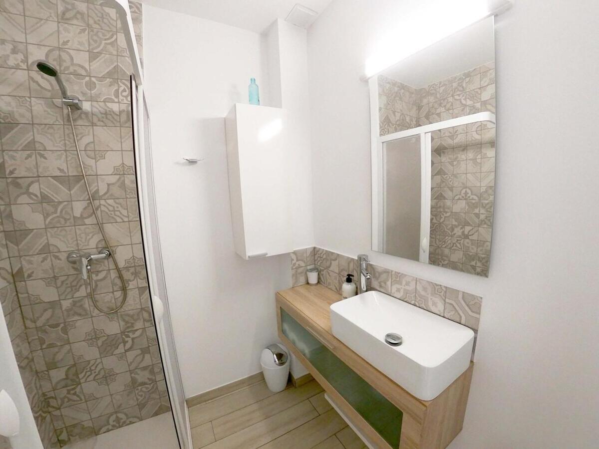 Apartamento ANNVIK - Apartamento cerca de la playa Arenal d'en Castell Exterior foto